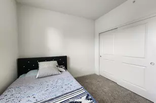 242 Sussex Ln, North Aurora, IL 60542 - Photo 38