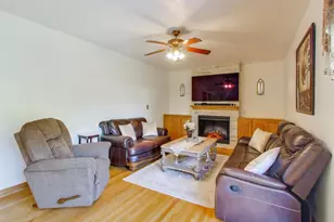 932 Kentucky Ln, Elk Grove Village, IL 60007 - Photo 16