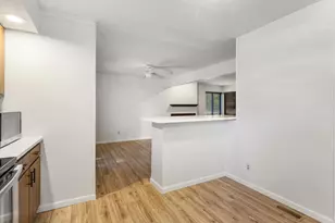 515 Clearwater Dr, Champaign, IL 61822 - Photo 14