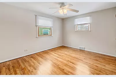 [Address not provided], Clarendon Hills, IL 60514 - Photo 8