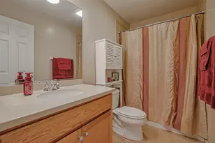 1242 Prairie View Pkwy, Cary, IL 60013 - Photo 22
