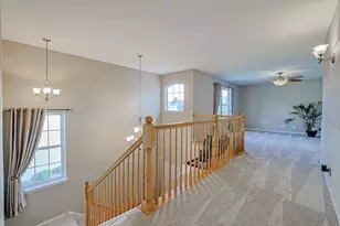 1242 Prairie View Pkwy, Cary, IL 60013 - Photo 18