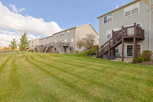 1242 Prairie View Pkwy, Cary, IL 60013 - Photo 34