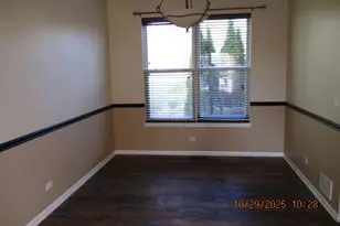 73 W Old Mill Trail, Antioch, IL 60002 - Photo 6