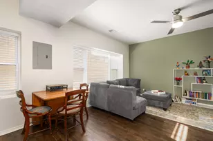 4101 W Iowa St, Chicago, IL 60651 - Photo 6