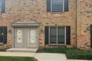 1727 Sessions Walk, Hoffman Estates, IL 60169 - Photo 2