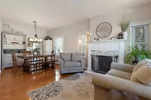 970 Mt Vernon Dr, Grayslake, IL 60030 - Photo 4