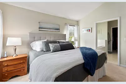 970 Mount Vernon Drive, Grayslake, IL 60030 - Photo 14