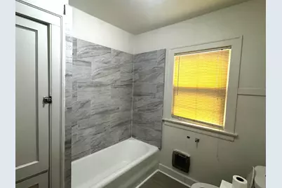 6937 S Merrill Avenue, Chicago, IL 60649 - Photo 10