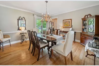 2S658 Avenue Vendome, Oak Brook, IL 60523 - Photo 8