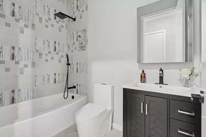 5830 N Lincoln Avenue #2E, Chicago, IL 60659 - Photo 16