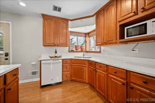 526 S Lewis Ave, Lombard, IL 60148 - Photo 10