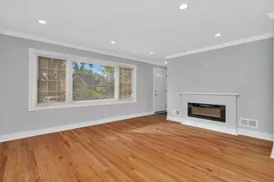 46 E Brayton St, Chicago, IL 60628 - Photo 10