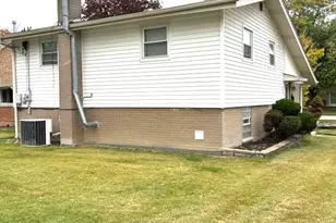 3831 168th St, Country Club Hills, IL 60478 - Photo 4