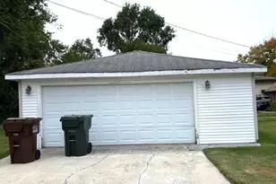 3831 168th St, Country Club Hills, IL 60478 - Photo 2