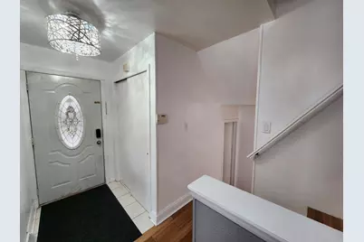 9407 Ironwood Lane, Des Plaines, IL 60016 - Photo 6