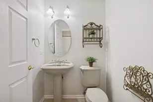 2325 Carillon Dr, Grayslake, IL 60030 - Photo 22