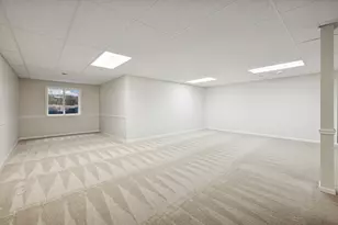 2325 Carillon Dr, Grayslake, IL 60030 - Photo 24