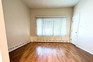 8125 S Escanaba Ave, Chicago, IL 60617 - Photo 2