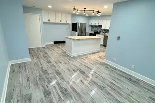 830 E Old Willow Rd, Prospect Heights, IL 60070 - Photo 16