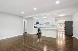 5924 W 109th St, Chicago Ridge, IL 60415 - Photo 6