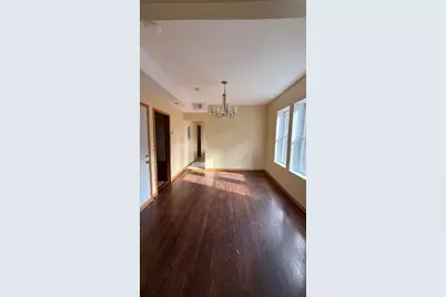 1053 N Monticello Avenue #2, Chicago, IL 60651 - Photo 2