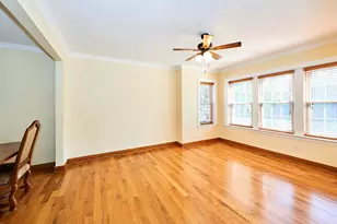 3222 W Warner Ave, Chicago, IL 60618 - Photo 8