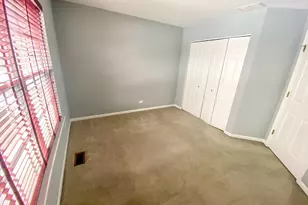 2249 Hudson Cir, Aurora, IL 60502 - Photo 12