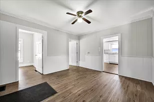 1406 W Walnut St, Bloomington, IL 61701 - Photo 6