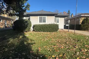 198 W Burlington St, Riverside, IL 60546 - Photo 2