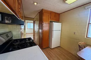 198 W Burlington St, Riverside, IL 60546 - Photo 12