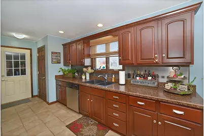 1235 Edna Circle, Ottawa, IL 61350 - Photo 10