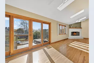 4523 W Crystal Lake Road, McHenry, IL 60050 - Photo 10