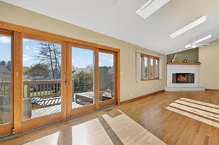 4523 W Crystal Lake Rd, McHenry, IL 60050 - Photo 10