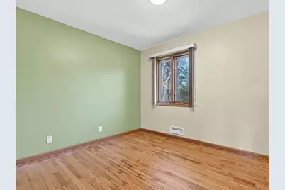 4523 W Crystal Lake Road, McHenry, IL 60050 - Photo 16