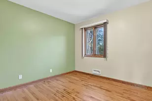 4523 W Crystal Lake Rd, McHenry, IL 60050 - Photo 16