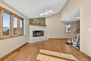 4523 W Crystal Lake Rd, McHenry, IL 60050 - Photo 12