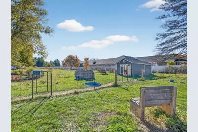 4523 W Crystal Lake Road, McHenry, IL 60050 - Photo 34