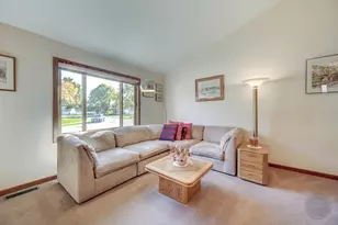 1259 Natchez Trace Cir, Naperville, IL 60540 - Photo 2