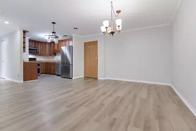 540 Biesterfield Road #B315, Elk Grove Village, IL 60007 - Photo 6