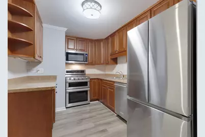 540 Biesterfield Road #B315, Elk Grove Village, IL 60007 - Photo 8