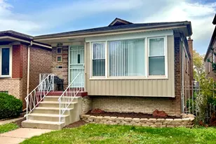 12613 S Michigan Ave, Chicago, IL 60628 - Photo 2