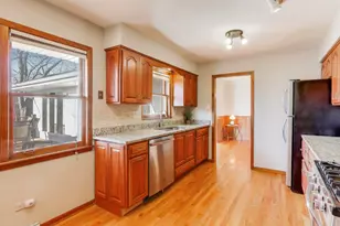 316 Linden Rd, Northbrook, IL 60062 - Photo 10