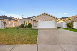8508 S Oketo Ave, Bridgeview, IL 60455 - Photo 1
