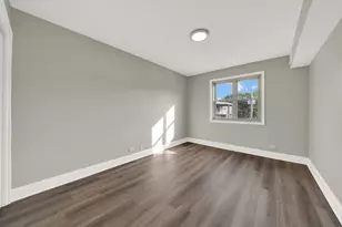7511 N Damen Ave, Chicago, IL 60645 - Photo 8