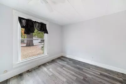 819 E Center Street, Monticello, IL 61856 - Photo 14