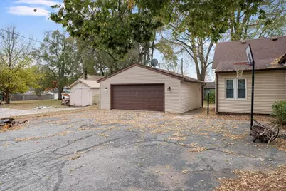 819 E Center Street, Monticello, IL 61856 - Photo 22