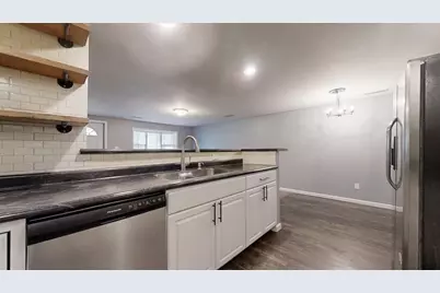 1410 S Mattis Avenue, Champaign, IL 61821 - Photo 10