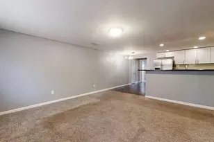 1410 S Mattis Ave, Champaign, IL 61821 - Photo 4