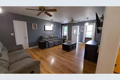 405 W Cleveland Street, Spring Valley, IL 61362 - Photo 2